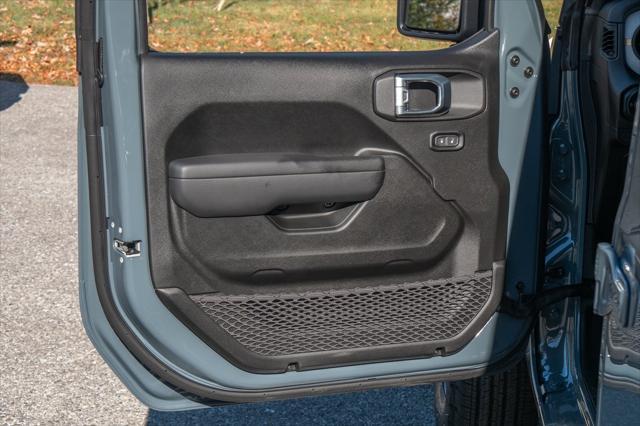 new 2025 Jeep Wrangler car, priced at $38,493