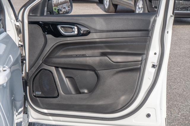 new 2025 Jeep Compass car, priced at $34,205