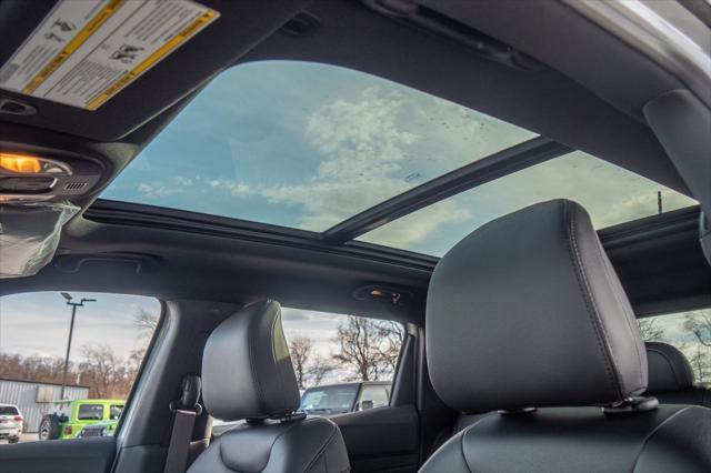new 2025 Jeep Compass car, priced at $34,205