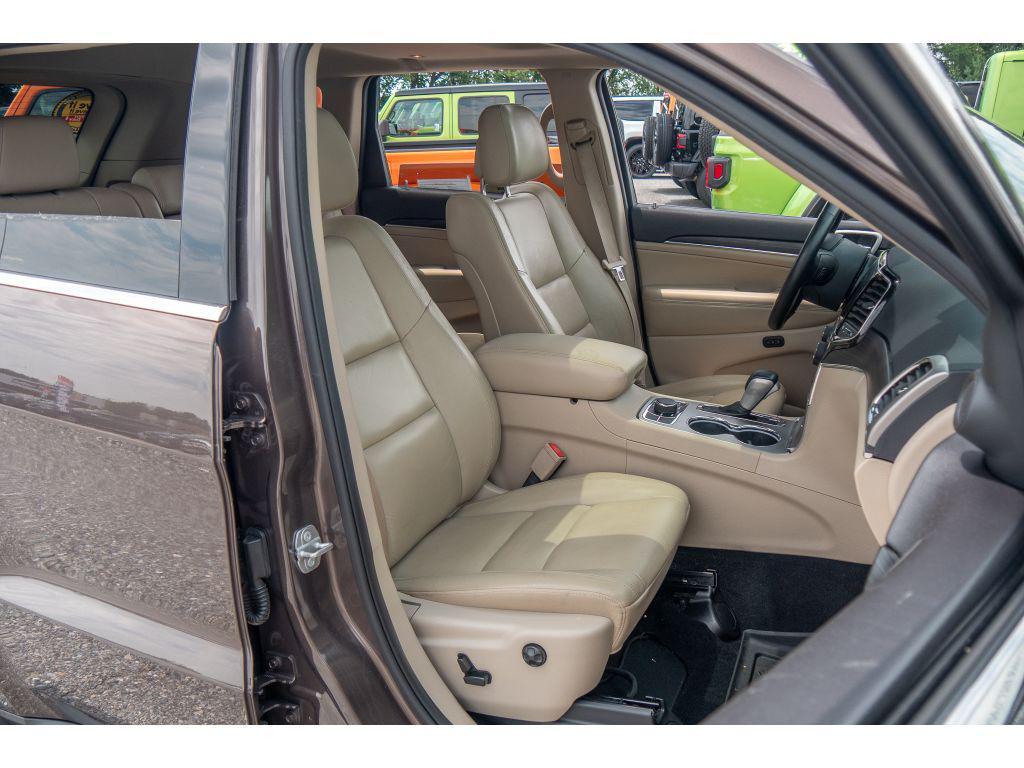 used 2020 Jeep Grand Cherokee car, priced at $27,469