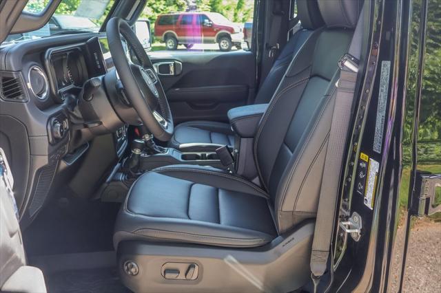 new 2025 Jeep Wrangler car, priced at $54,731