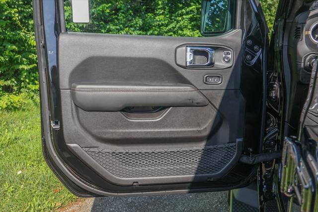 new 2025 Jeep Wrangler car, priced at $54,731