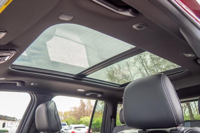 new 2025 Jeep Grand Cherokee car, priced at $46,648
