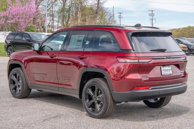 new 2025 Jeep Grand Cherokee car, priced at $46,648