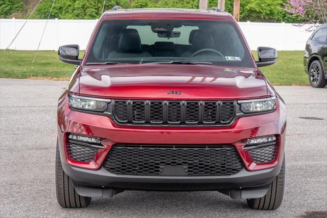 new 2025 Jeep Grand Cherokee car, priced at $46,648