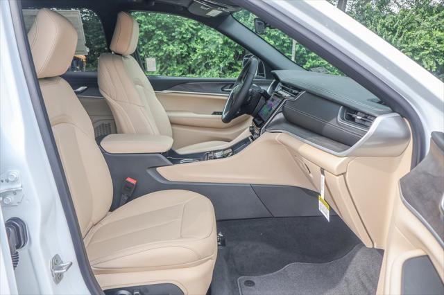 new 2025 Jeep Grand Cherokee L car, priced at $46,400