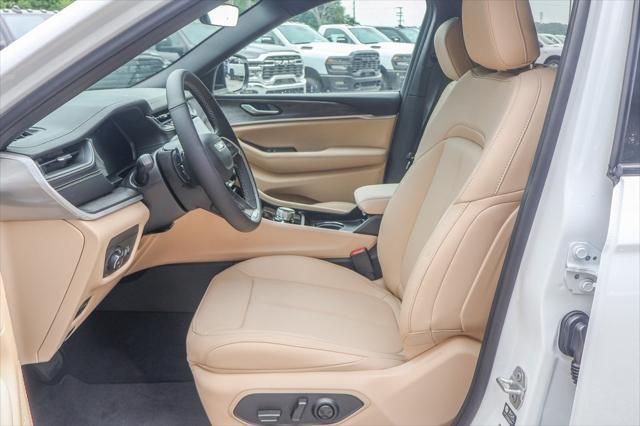 new 2025 Jeep Grand Cherokee L car, priced at $46,400