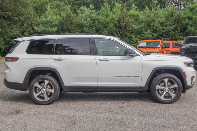 new 2025 Jeep Grand Cherokee L car, priced at $46,400