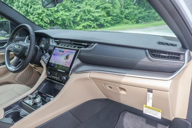 new 2025 Jeep Grand Cherokee L car, priced at $46,400
