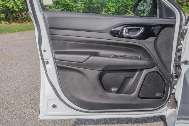 new 2025 Jeep Compass car, priced at $34,585