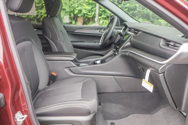 new 2025 Jeep Grand Cherokee L car, priced at $40,467