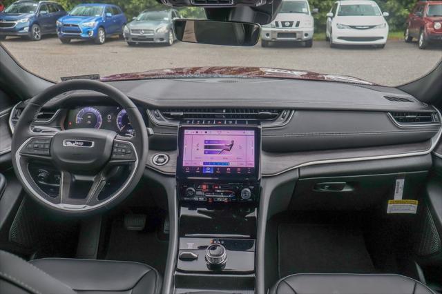 new 2025 Jeep Grand Cherokee car, priced at $47,088