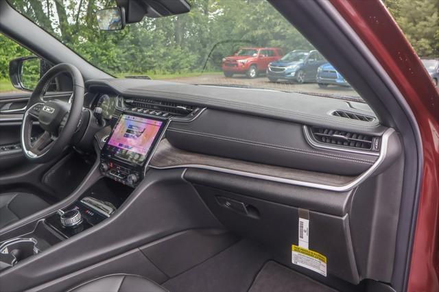 new 2025 Jeep Grand Cherokee car, priced at $47,088