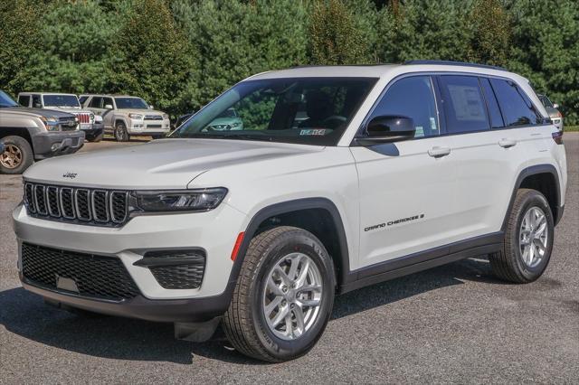 new 2024 Jeep Grand Cherokee car, priced at $35,264