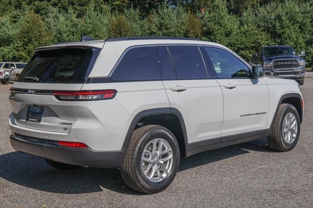 new 2024 Jeep Grand Cherokee car, priced at $35,264