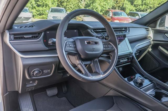 new 2024 Jeep Grand Cherokee car, priced at $35,264