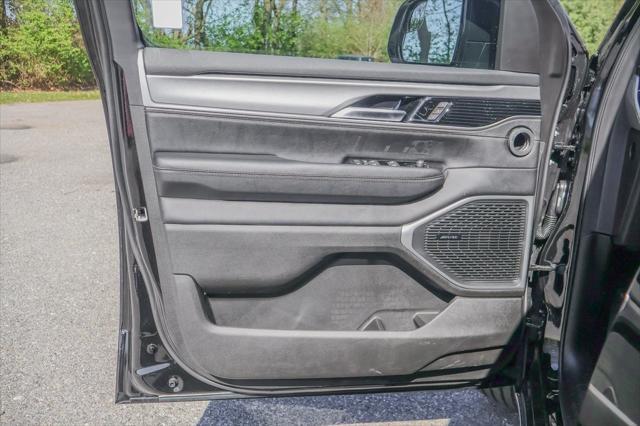 new 2025 Jeep Wagoneer car, priced at $68,194