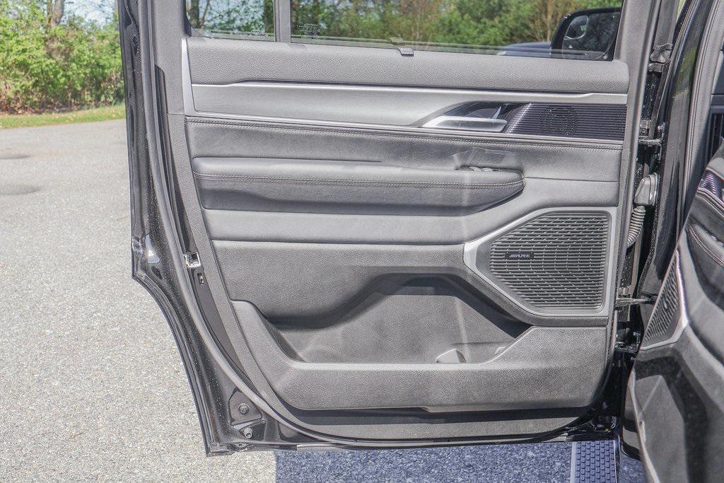 new 2025 Jeep Wagoneer car, priced at $64,995