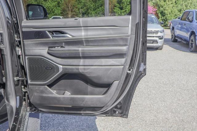 new 2025 Jeep Wagoneer car, priced at $68,194