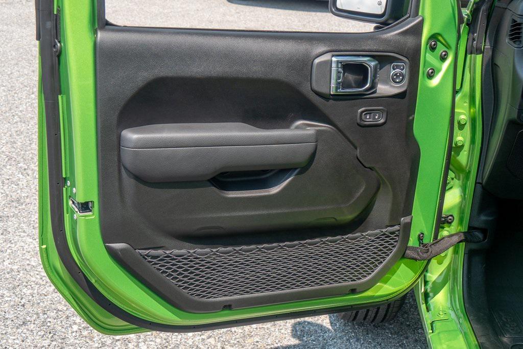 new 2025 Jeep Wrangler car, priced at $43,999