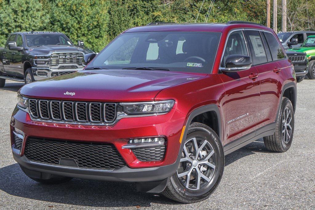 new 2025 Jeep Grand Cherokee car, priced at $46,225