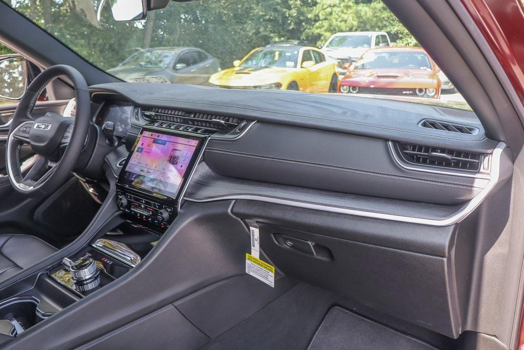 new 2025 Jeep Grand Cherokee car, priced at $46,225
