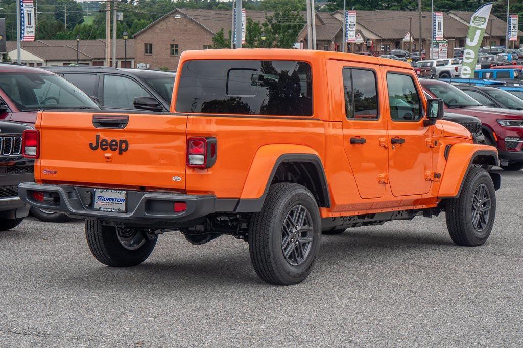 new 2025 Jeep Gladiator car, priced at $46,288