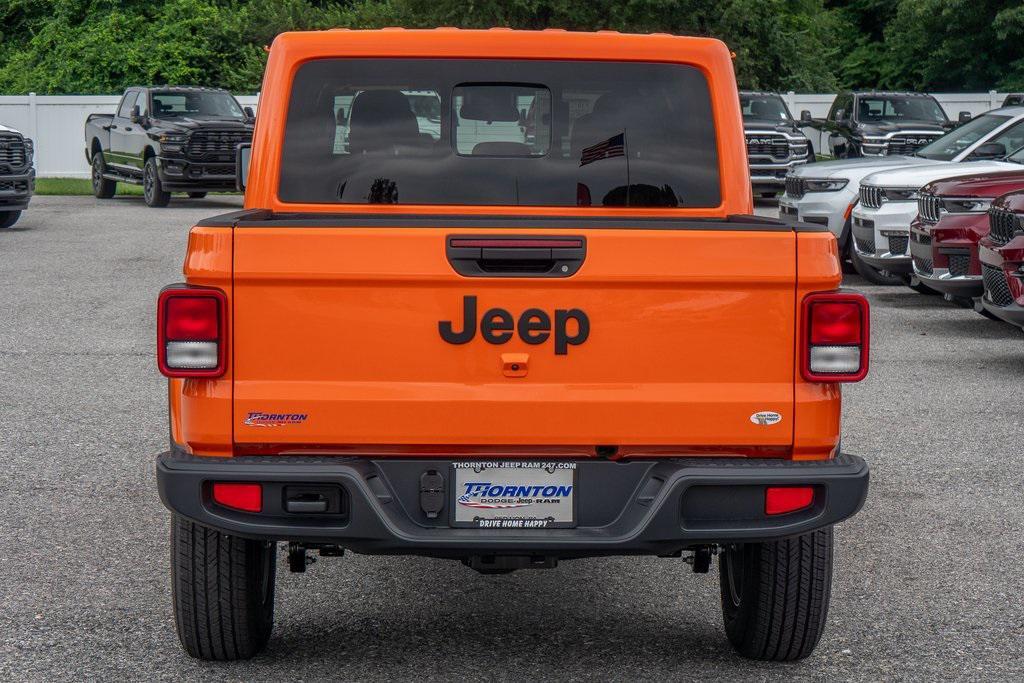 new 2025 Jeep Gladiator car, priced at $46,288