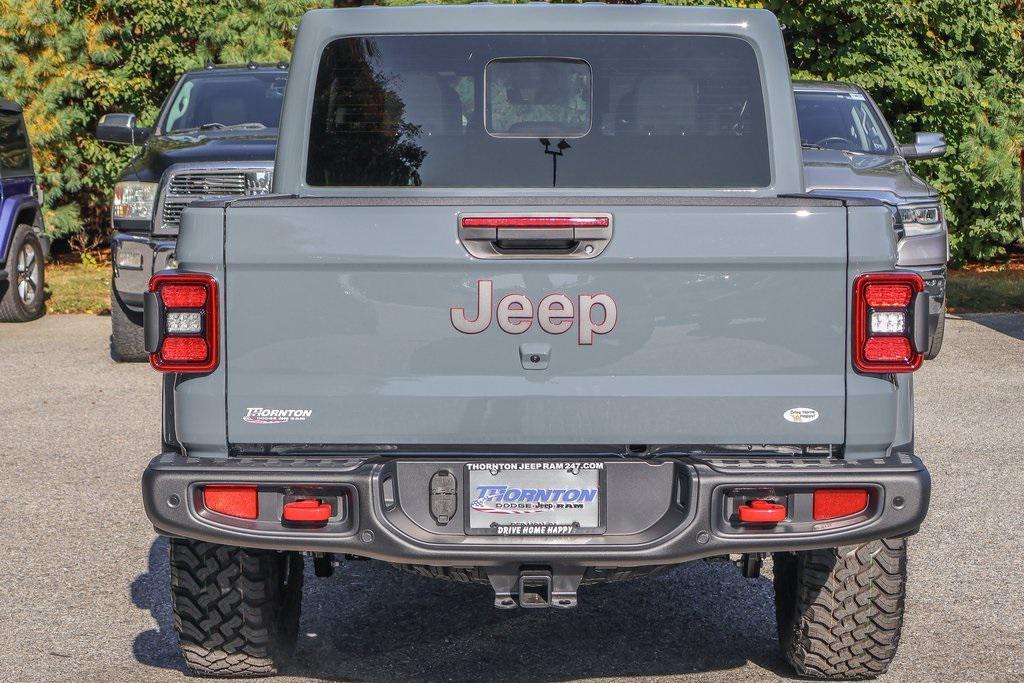 new 2025 Jeep Gladiator car, priced at $59,475