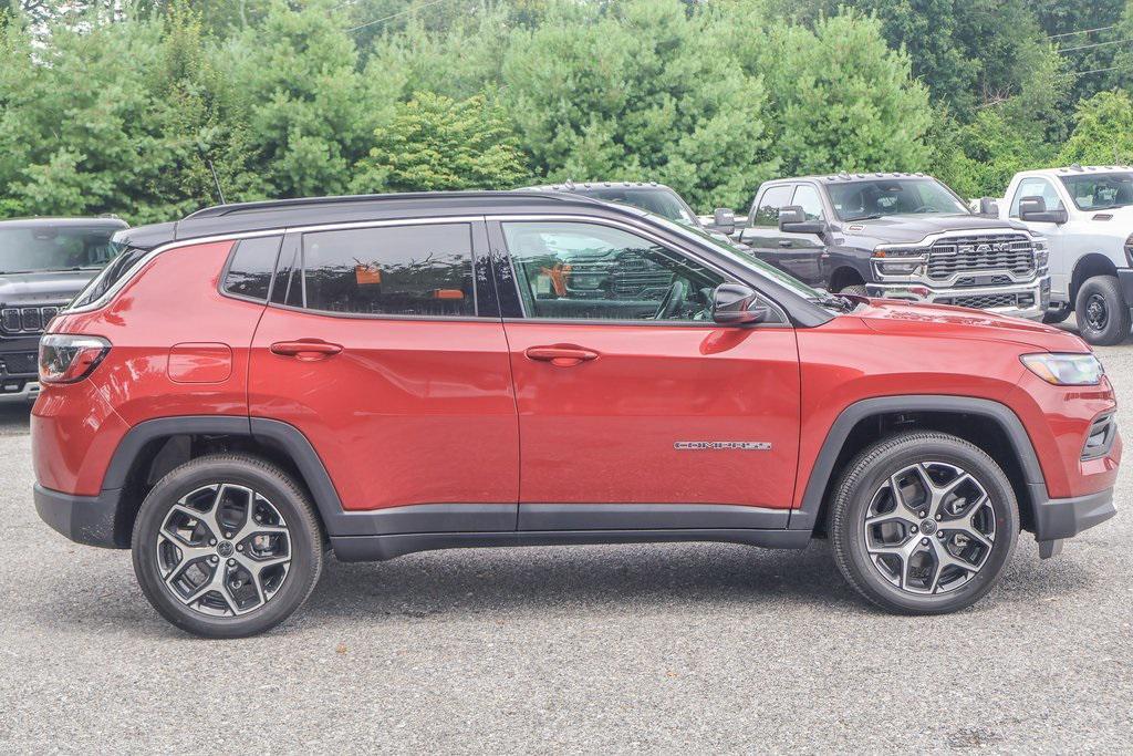 new 2025 Jeep Compass car, priced at $30,657