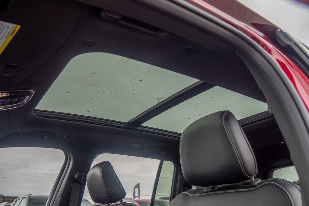 new 2025 Jeep Grand Cherokee car, priced at $44,449
