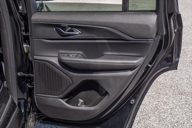 new 2025 Jeep Grand Cherokee car, priced at $43,884