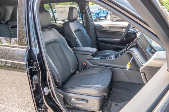 new 2025 Jeep Grand Cherokee car, priced at $43,884