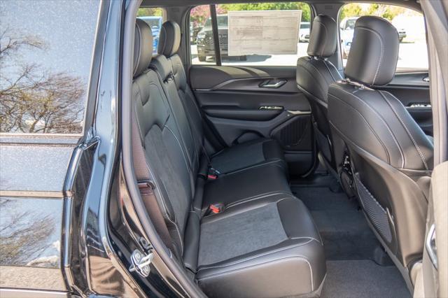 new 2025 Jeep Grand Cherokee car, priced at $43,884