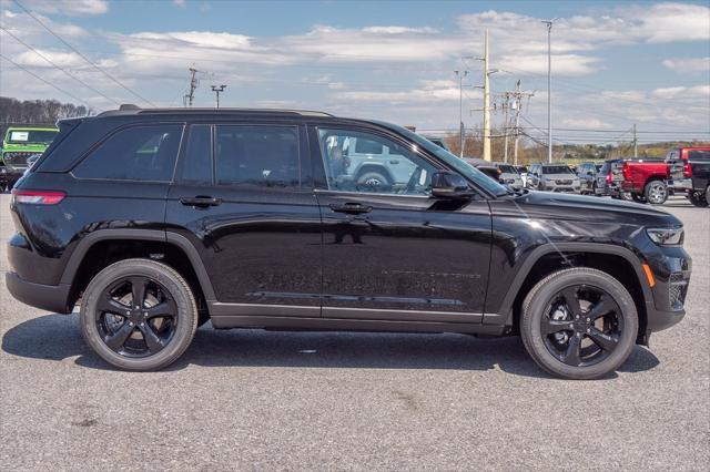 new 2025 Jeep Grand Cherokee car, priced at $43,884