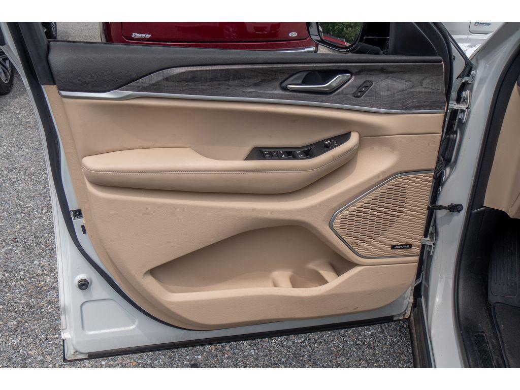 used 2022 Jeep Grand Cherokee L car, priced at $35,955