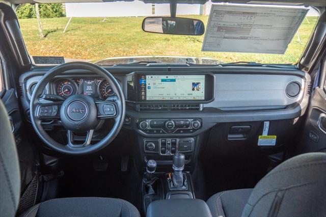 new 2025 Jeep Wrangler car, priced at $38,252