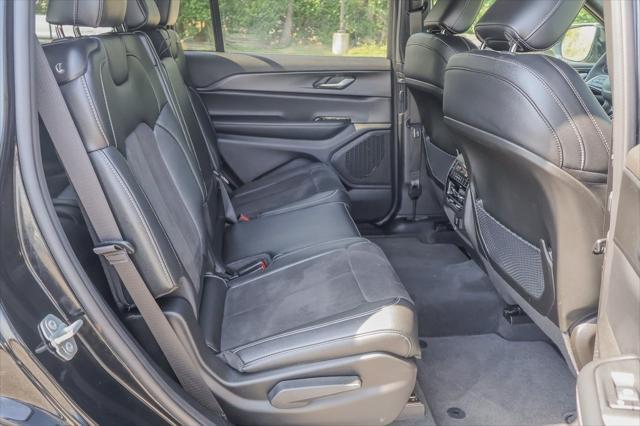new 2024 Jeep Grand Cherokee L car, priced at $41,250