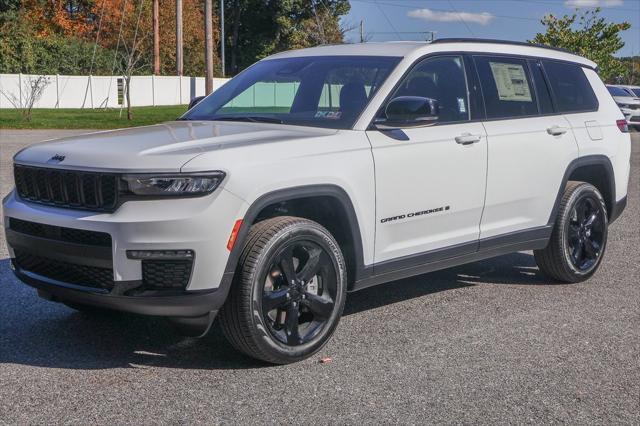 new 2025 Jeep Grand Cherokee L car, priced at $45,748