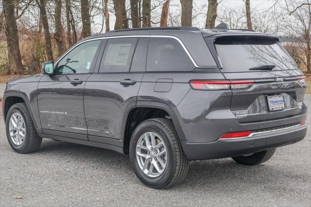 new 2025 Jeep Grand Cherokee car, priced at $39,028