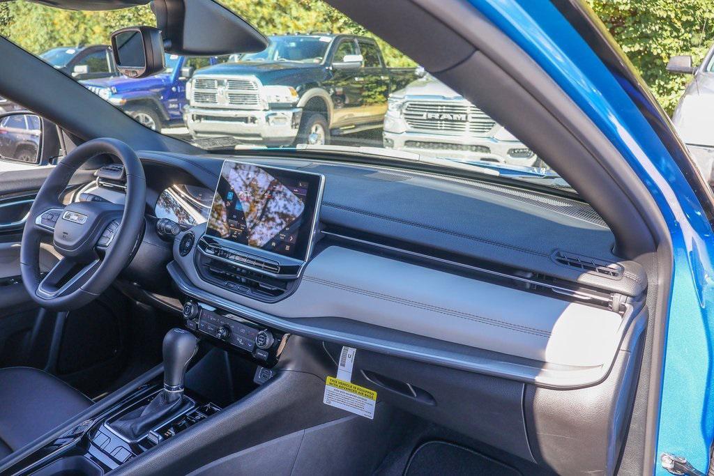 new 2026 Jeep Compass car, priced at $34,640
