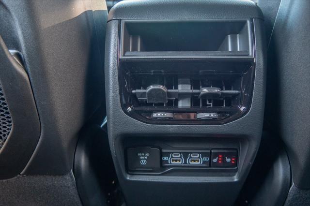 new 2025 Jeep Grand Cherokee car, priced at $44,239