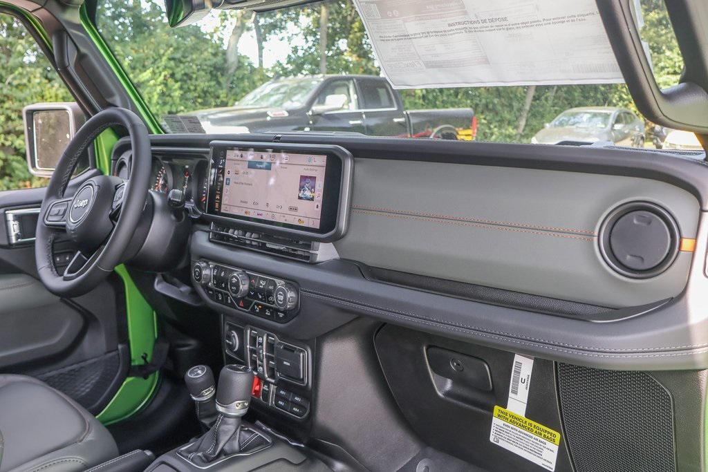 new 2025 Jeep Gladiator car, priced at $57,755