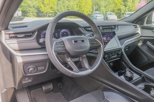 new 2024 Jeep Grand Cherokee L car, priced at $42,750