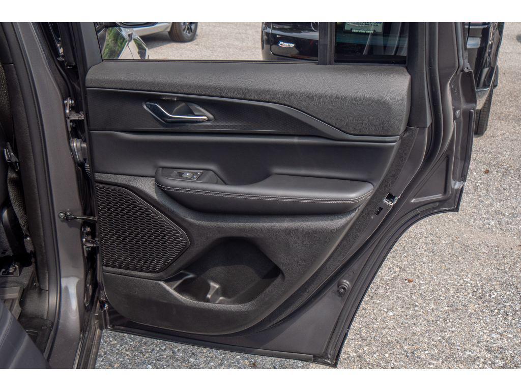 used 2025 Jeep Grand Cherokee car, priced at $35,999