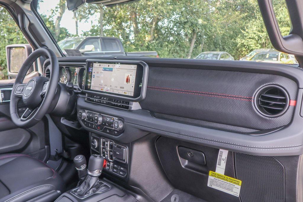 new 2025 Jeep Wrangler car, priced at $59,805
