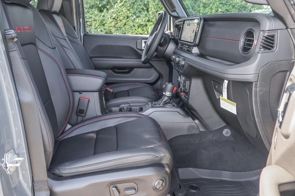 new 2025 Jeep Wrangler car, priced at $59,805
