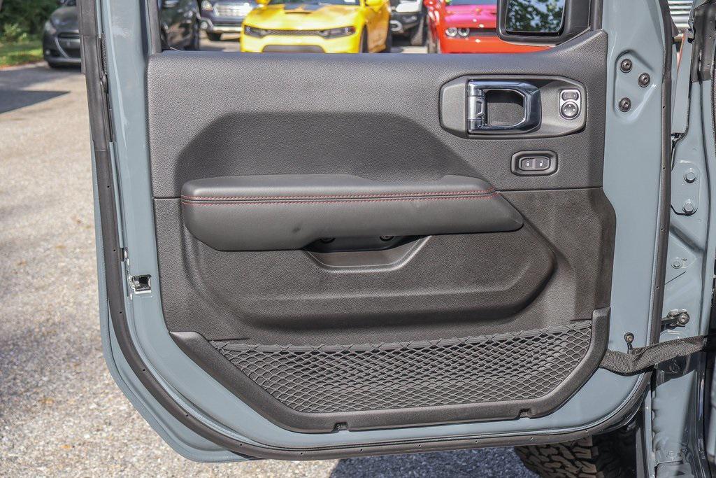 new 2025 Jeep Wrangler car, priced at $59,805
