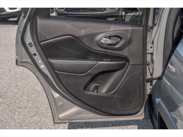 used 2020 Jeep Cherokee car, priced at $21,989