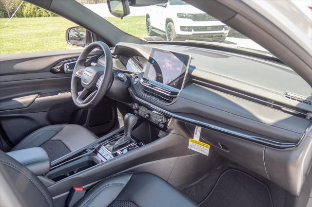 new 2025 Jeep Compass car, priced at $29,164